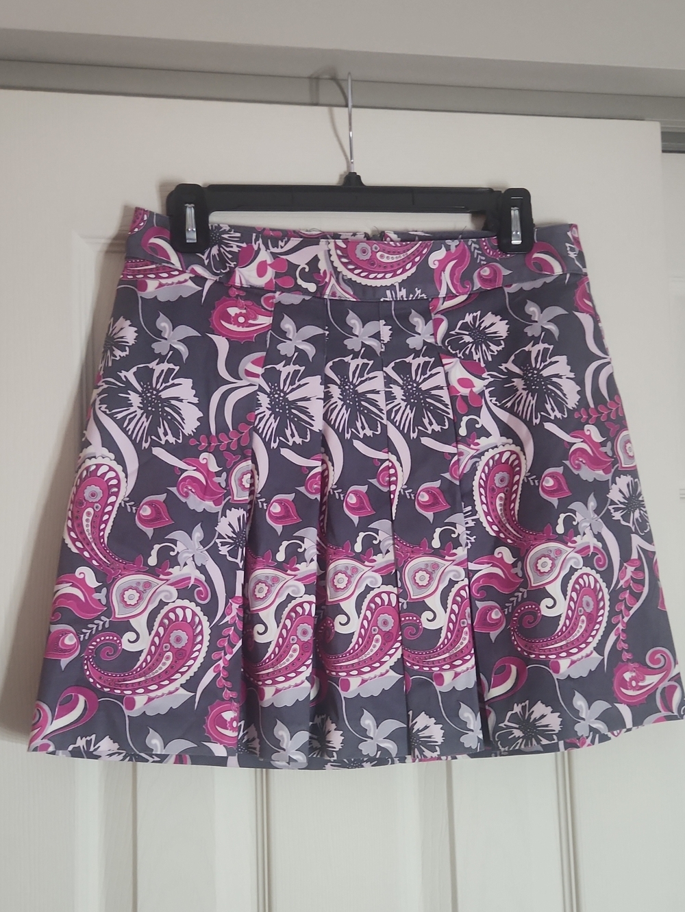 Lady Hagen Paisley Pleated Golf Skirt - Pink & Gray